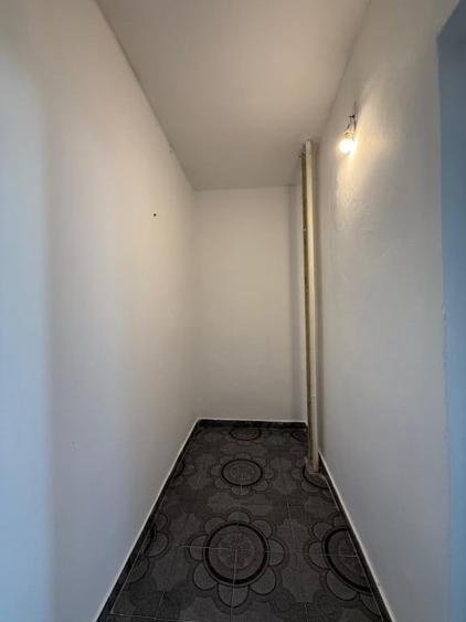Apartament spatios, 2 camere, etaj 3,  mp 49 mp utili, zona Soarelui - 9