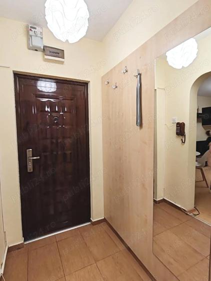 Inchiriez apartament 3 camere - 5