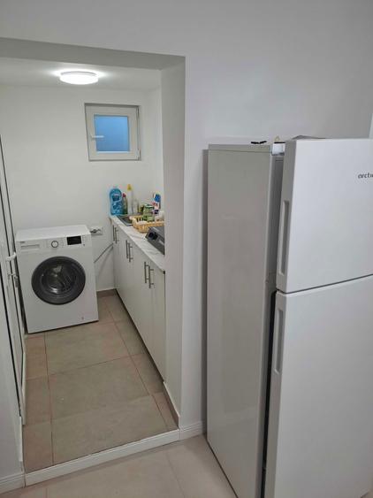 Dau in chirie zona pod ira camera ,bucatarie, baie hol - 6