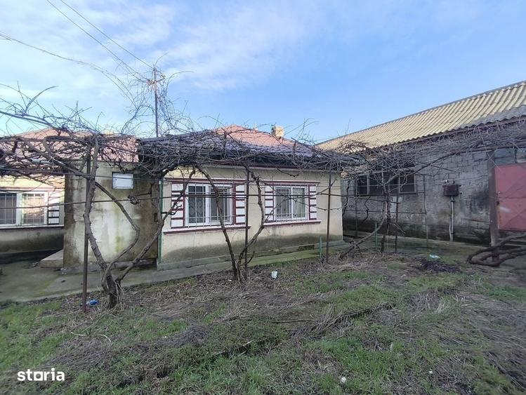 Casa Ovidiu chirpici+atelier 100 mp BCA/garaj 2-3 masini. Teren 350 mp - 8
