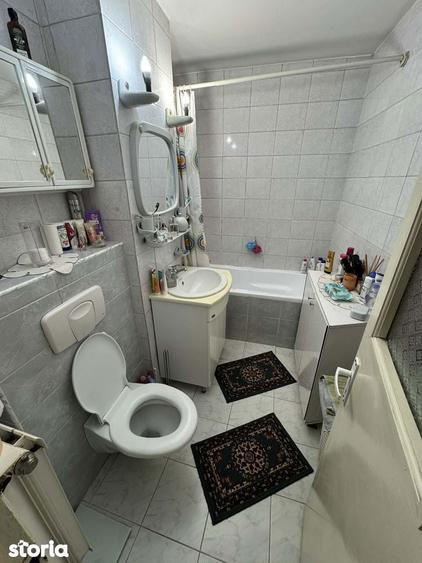 Apartament 4 camere decomandate , etaj 1 , Carpati 2 - 12