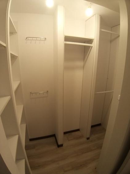 Proprietar, inchiriez apatament 2 camere cu curte, parcare , zona Giurgiului - 5