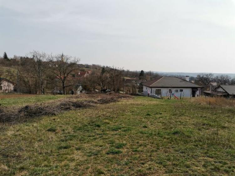 Teren intravilan cu front stradal de 25 ml, Cetariu, Bihor, 7 km de Oradea - 6