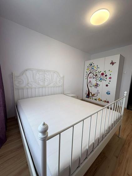 Apartament cu 3 camere în Vitan