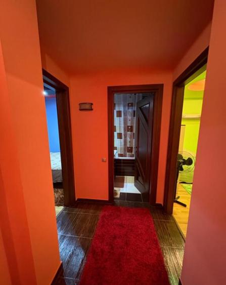 Apartament 4 camere decomandat, 77 mp, etaj 2, Loc Parcare , - 6