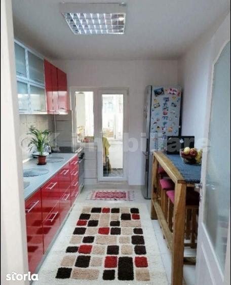 Apartament 3 camere, etaj 4, 67 mp, decomandat,Bd. Traian. - 1