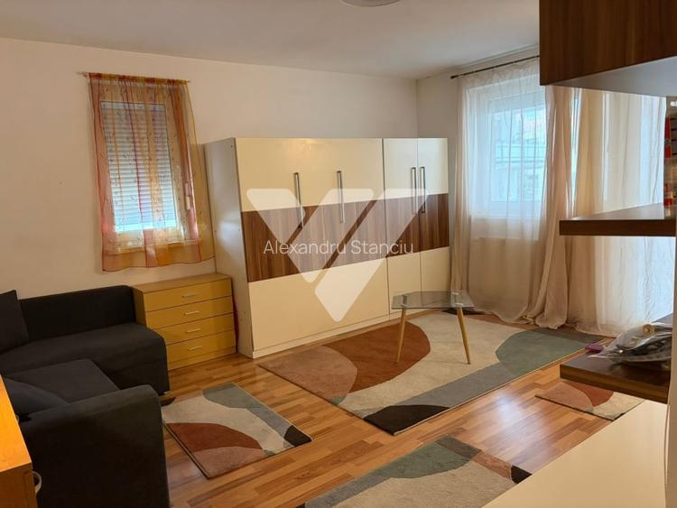 Apartament 1 camera, bucatarie separata, mobilat - Zona Valea Aurie Apartament 1 camera, bucatarie separata, mobilat - Zona Valea Aurie