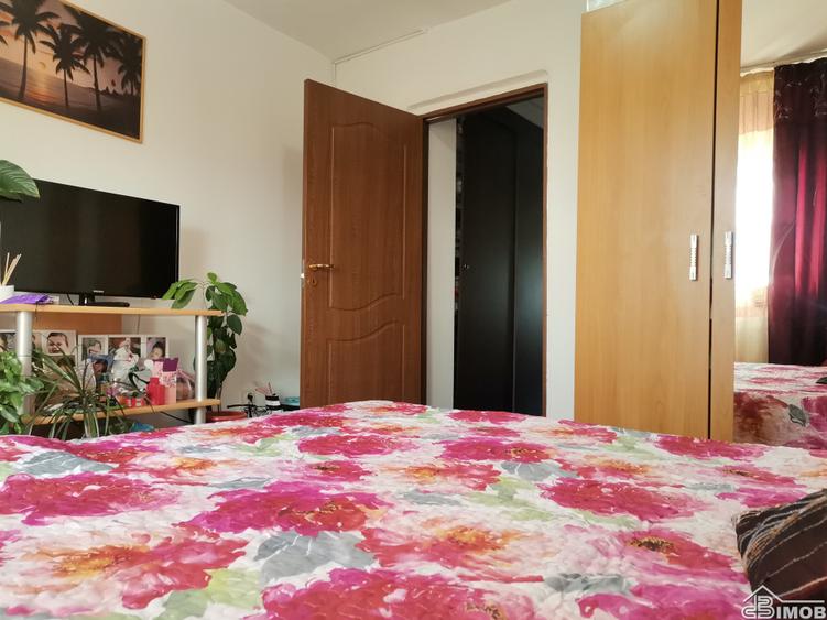 Zona Biomedica, micro 12 - 8