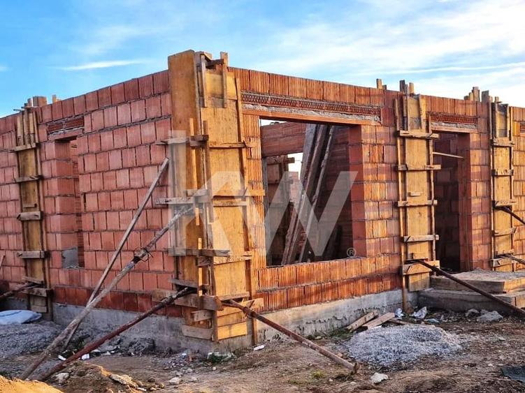 Spre vanzare 6 CASE INDIVIDUALE in ansamblul rezidential BOD - 16