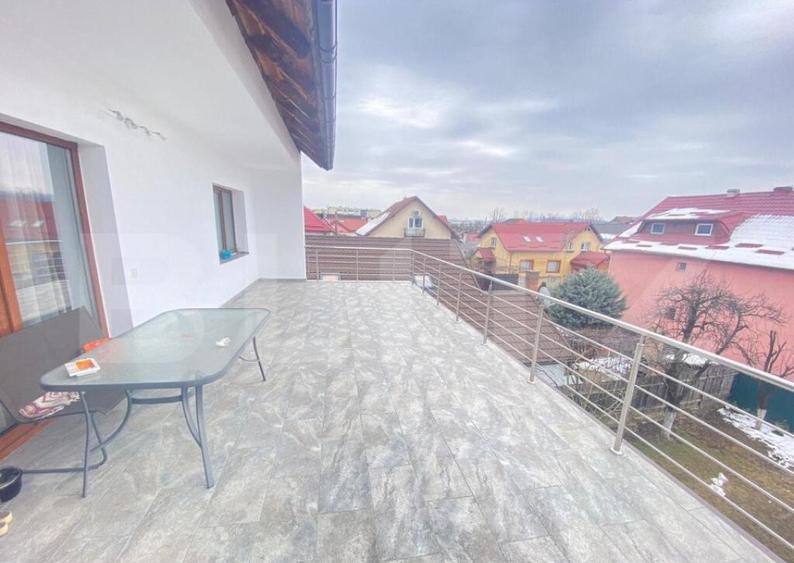 Casa de 630 mp si teren 600 mp, mobilata si utilata, zona Ce - 2