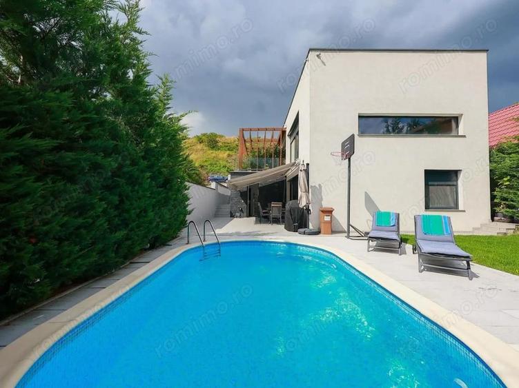 Vila cu piscina, mobilata ?i utilata. Comision 0%. 410.000 Euro neg - 16