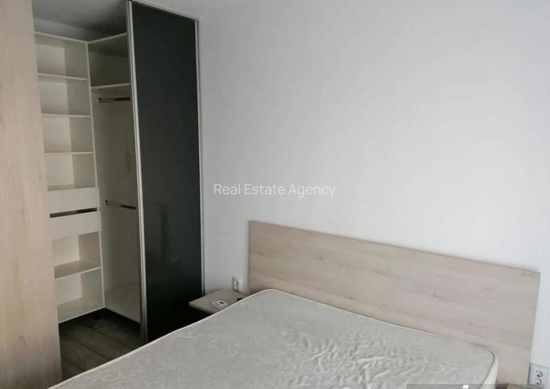 1 camera in zona Soarelui