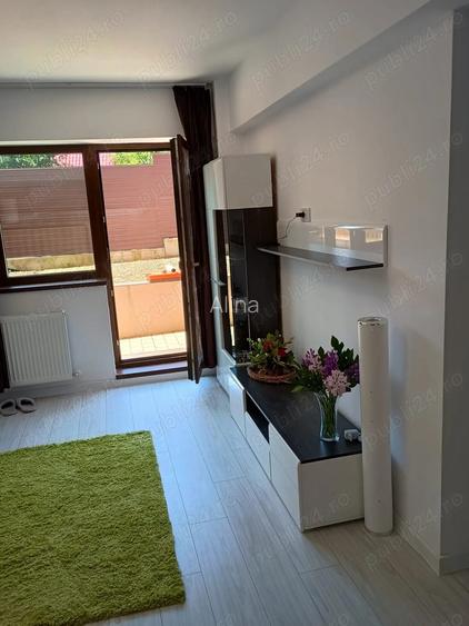 Vand apartament cu 2 camere cu curte privata in Iasi Vand apartament cu 2 camere cu curte privata in Iasi