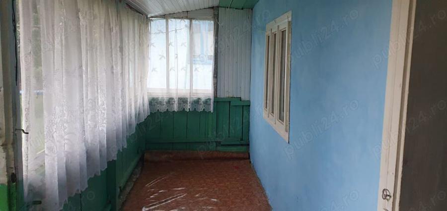 Casa, grajd, gradina plus dependinte - 10