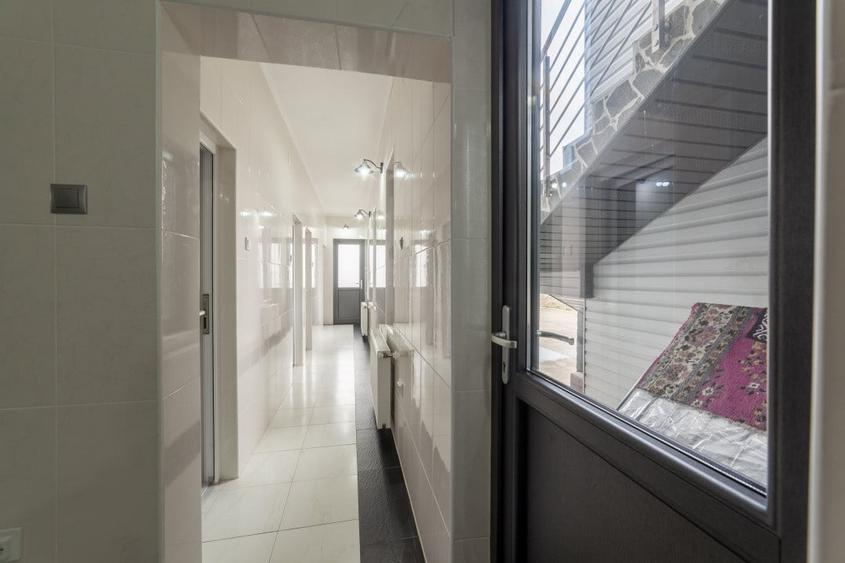 Cladire industriala / comerciala – 320 mp utili | Teren 3.200 mp - 11