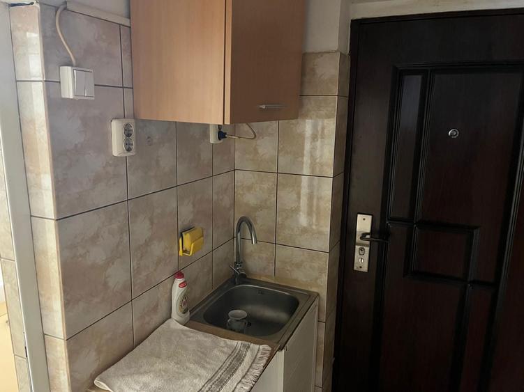 Garsoniera de vanzare 21 mp - 6