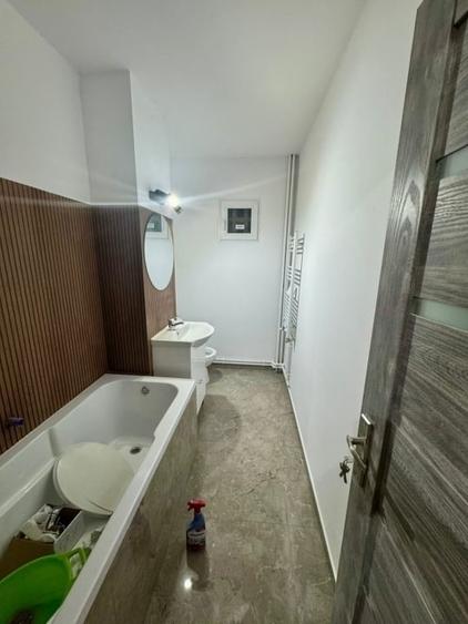 PODU ROS - CANTEMIR - 3 CAMERE - ETAJ 1 - BLOC FARA RISC - RENOVAT TOTAL!!! - 8