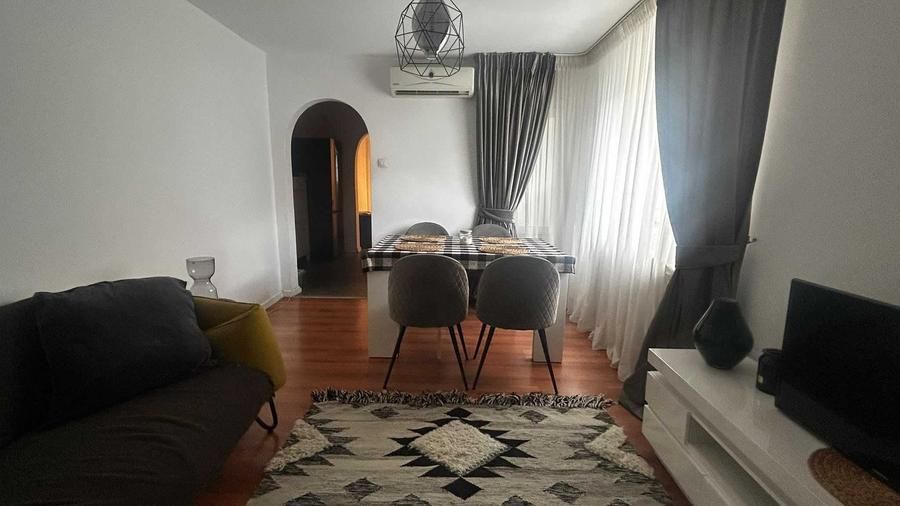 Apartament cu 2 camere decomandat în Lacul Tei