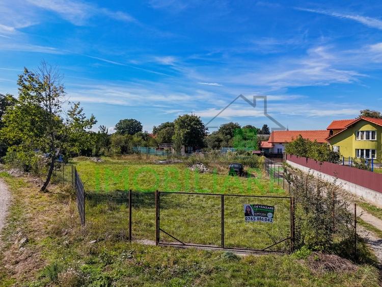 Teren intravilan generos de 1.430 mp in Carpinis, investitie sigura langa Brasov - 5