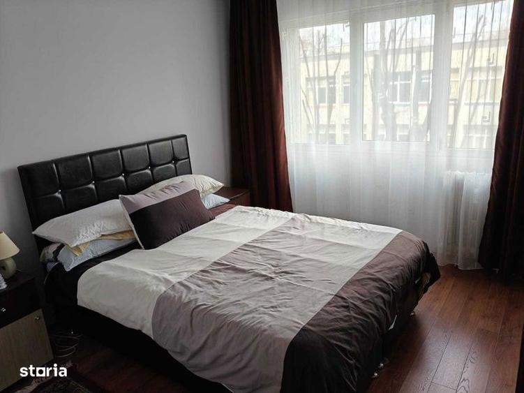 Apartament cu 3 camere decomandat în Pantelimon