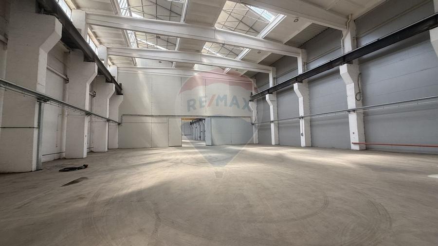 Spațiu industrial de 1,650mp de închiriat - 2