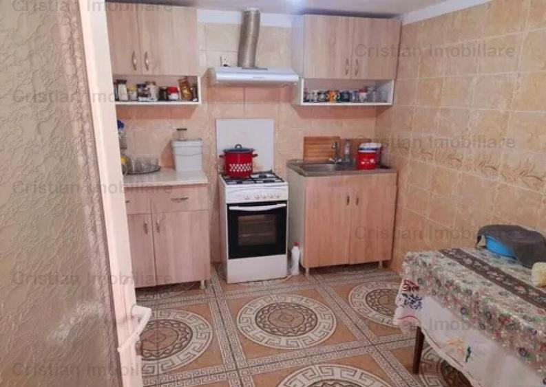 CARAMIDA, Casa zona Lacu Dulce, 4 camere, teren 250 mp - 1