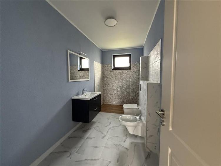 Casa  moderna  finisata  cu 550mp teren la limita Cluj Napoca cu Dezmir - 24