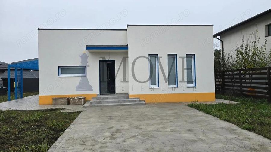 Casa mediteraneana cu 3 camere si curte generoasa- comuna Berceni - 1