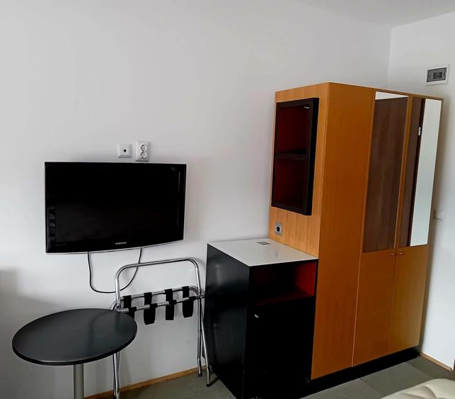 De vanzare Motel angajati/Personal de lucru strain, minim 60 persoane - 4