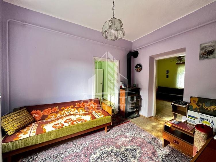 Casa cu 2 camere, 690mp in Battonya - 4