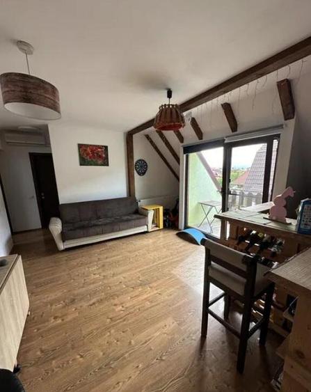 Apartament 3 camere, 2 bai - zona Tractorul - 2