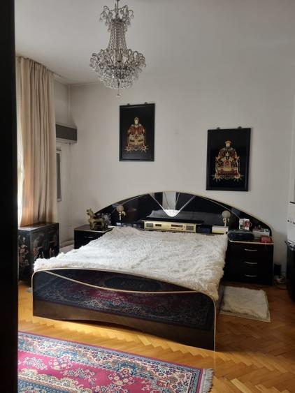 Eleganță interbelică în inima orașului – apartament cu potențial investițional - 8