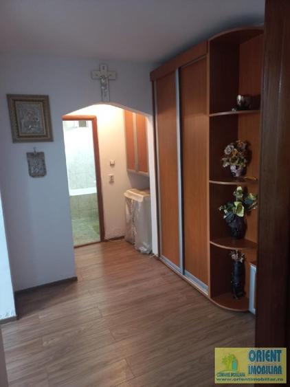 Casa de Cultura, decomandat, 2 camere,  etaj 2, mobilat, inchirieri Constanta - 4