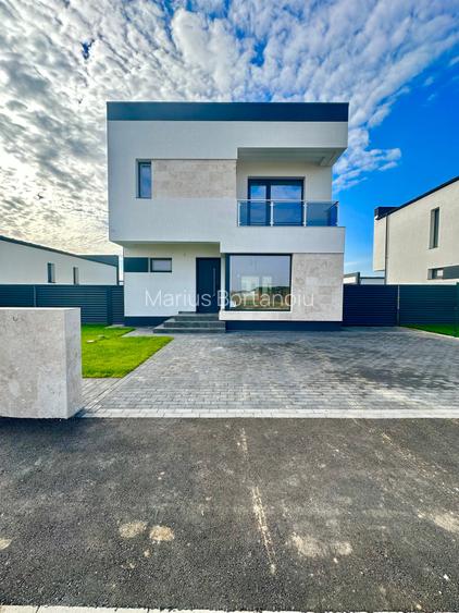Casă individuală | Terasă  | Curte 327 mp | Posibilitate RATE | Complex Nou