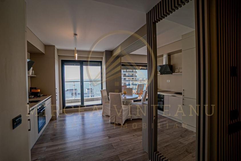 Apartament cu 3 camere decomandat, mobilat în Central