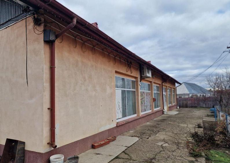 Se ofera spre vanzare / inchiriere cladire cu spa?iu... - 9