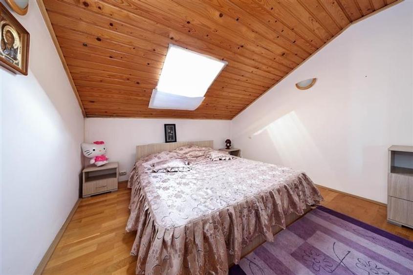 Vanzare Casa zona Tractorul, teren aferent 700 mp - 18