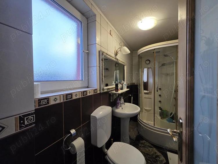 Casa spa?ioasa cu etaj, utilita?i complete ?i piscina Simeria, HD - 1