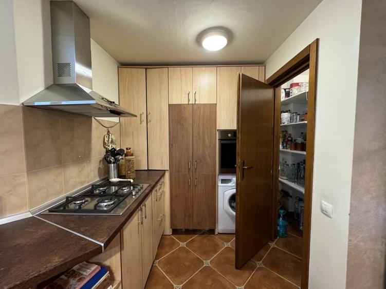 Vila individuală de v&acirc;nzare &icirc;n Livezeni, la doi pași de T&acirc;rgu Mureș | Comision 0 - 12