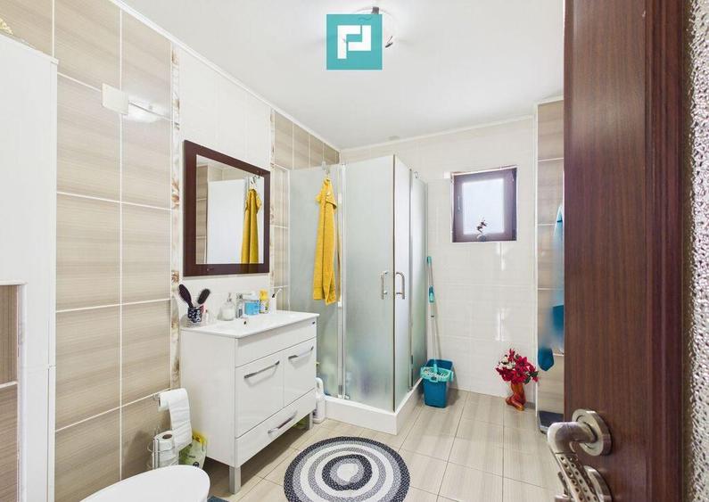 Vila cu 6 camere ?i teren generos in ?agu - 11