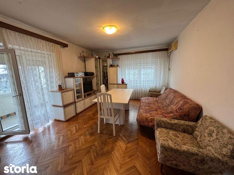 Vanzare apartament trei camere imobil solid Piata Ion Mihalache metrou - 11