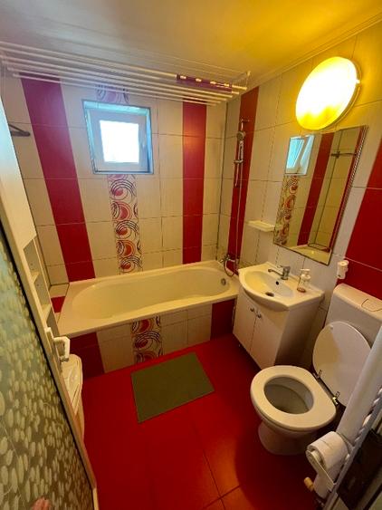 Inchiriez apartament 3 camere zona Titan Auchan - 8