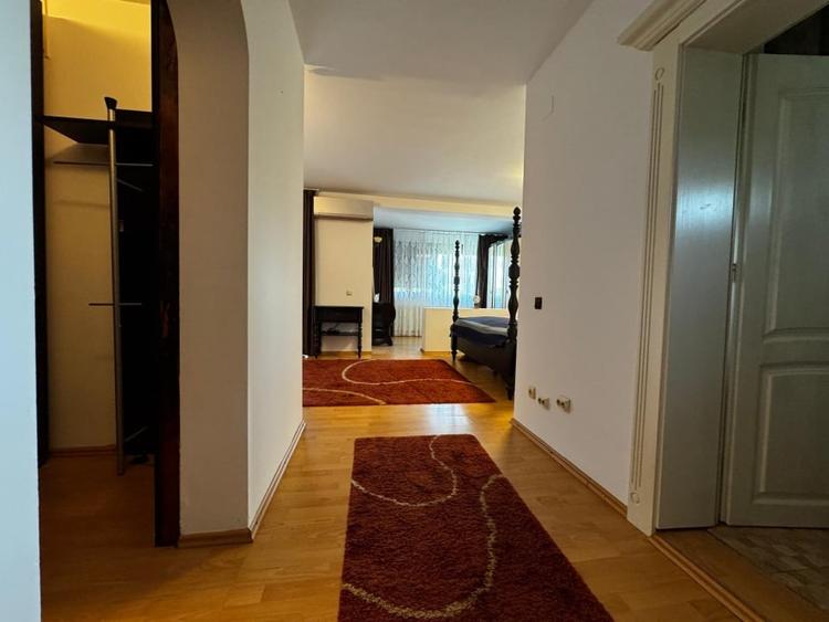 Vila cu Ponton | Piscina | Bucatarie de vara | Lac Balotesti - 15