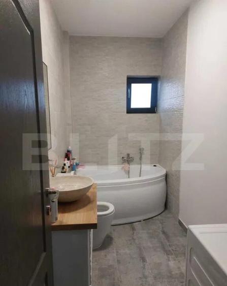 Apartament 3 camere decomandat DamilaMalu Mare, Craio - 2