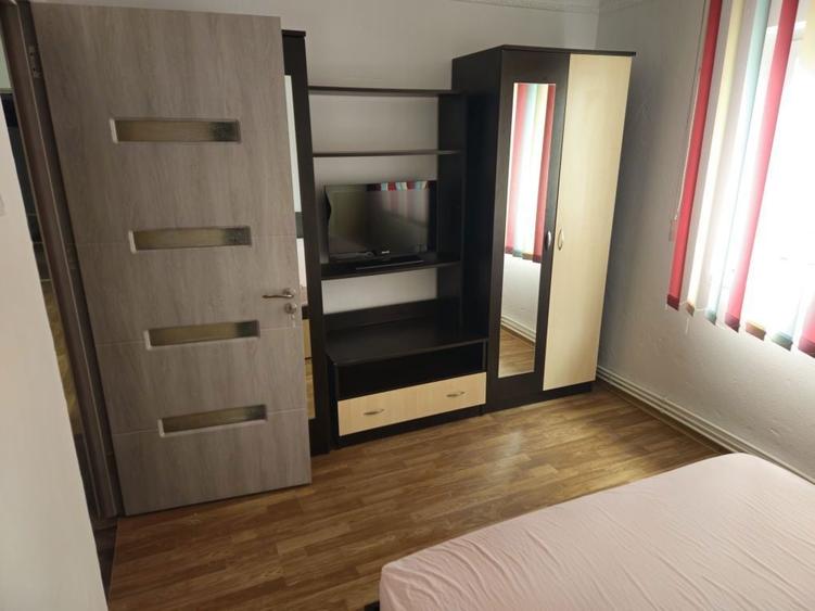 Inchiriez apartament 2 camere mobilat si utilat - 4