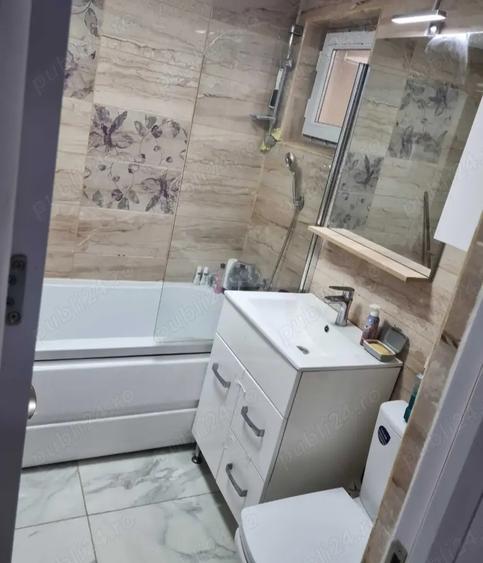 Vand apartament 3 camere Slobozia langa hotel Central - 2