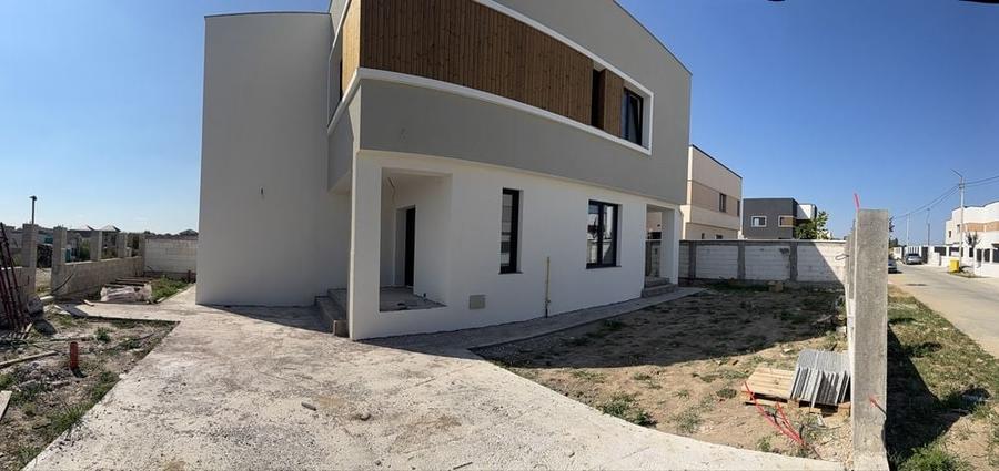 Casă cu 4 camere în Central