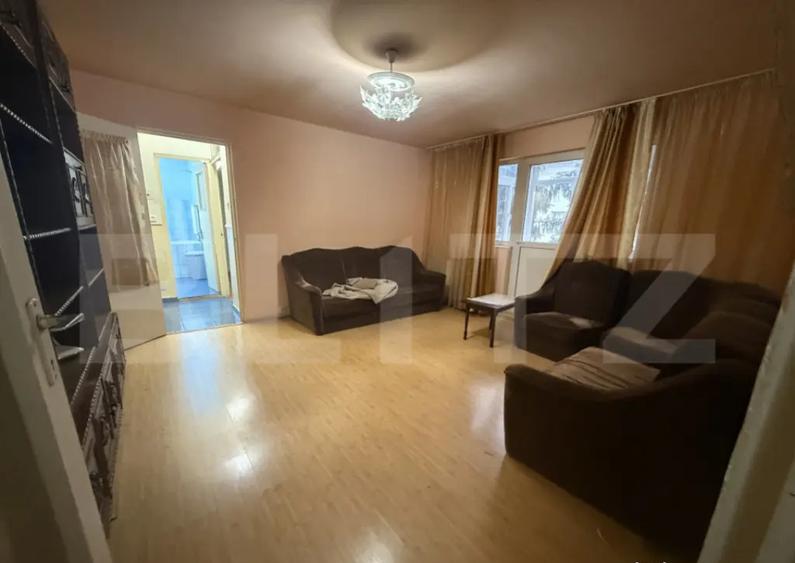 Apartament 3 camere, 63 mp, zona Micro 4 - 2