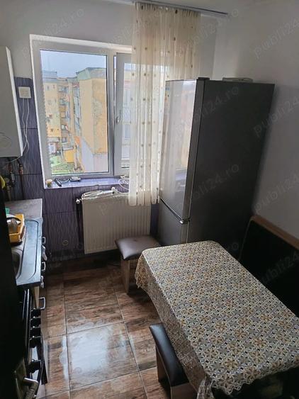 Inchiriez apartament - 4