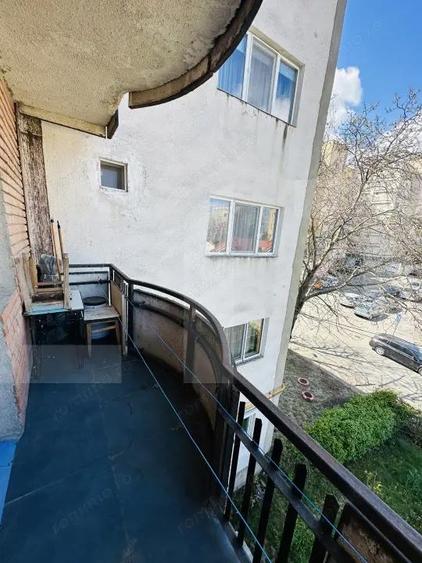 Apartament 3 camere zona Aurel Vlaicu - 1